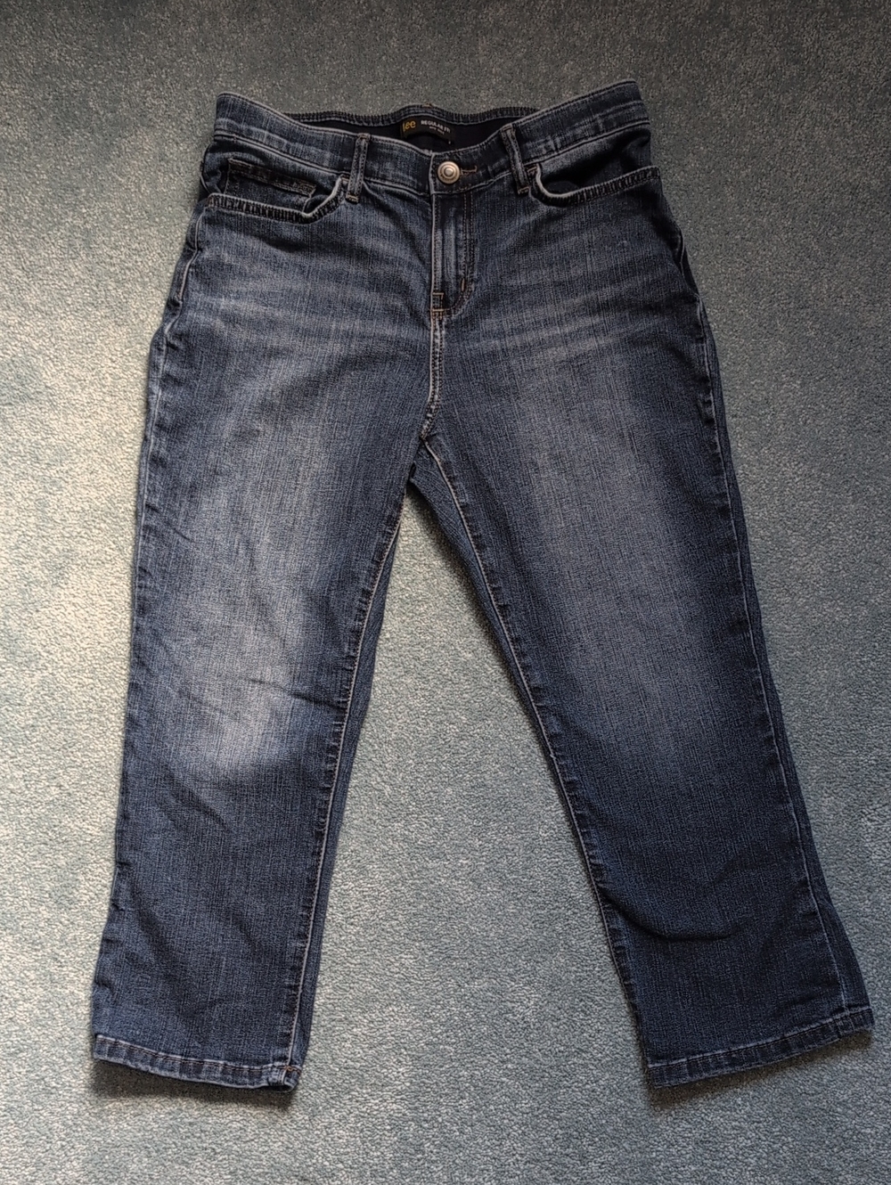 Lee Regular Fit Women's Mid-Rise Capri Jeans Size 8